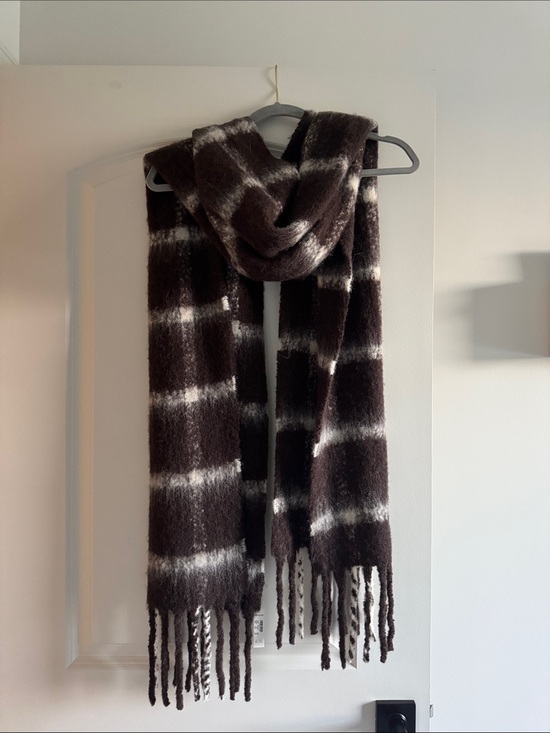 Madewell Accessories - Madewell Brown and White Plaid Fringe Scarf